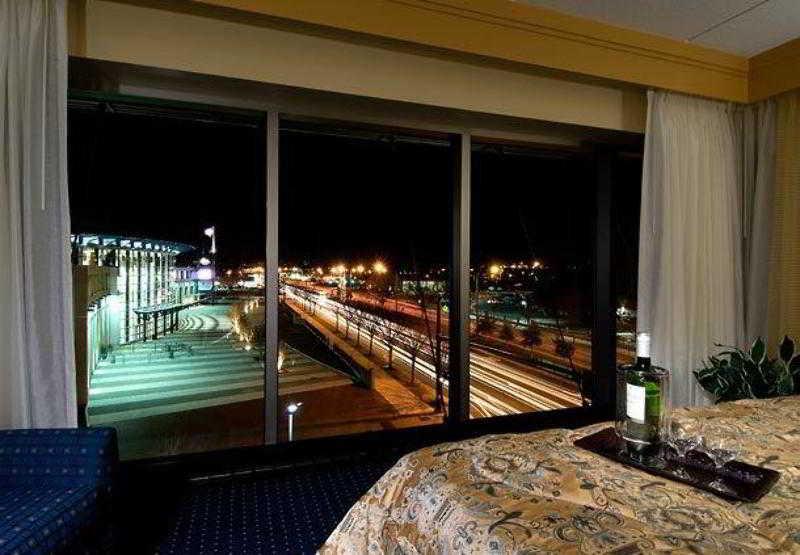 Springhill Suites Norfolk Old Dominion University Bilik gambar